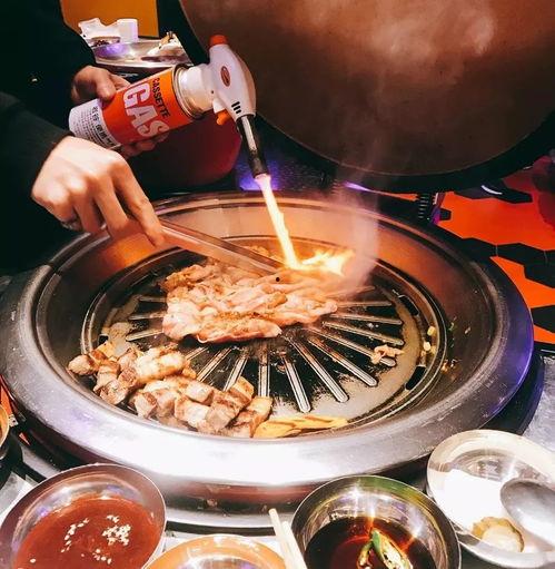 青岛烧烤肉爆料视频曝光,独家揭秘街头美食背后的秘密